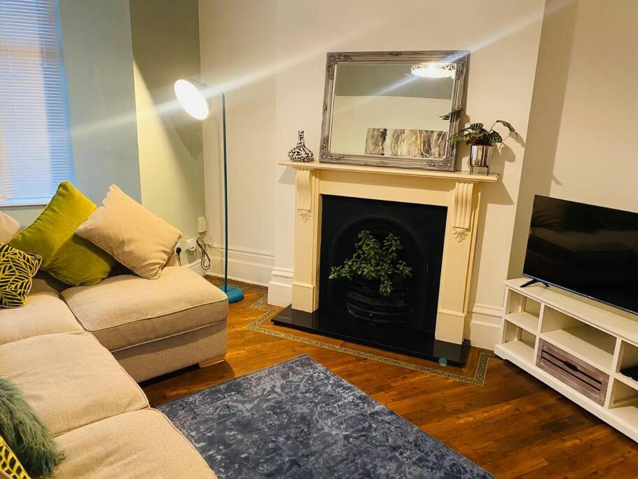 Spacious, Cosy 3 Bedroom House In Preston. Preston  Exteriör bild