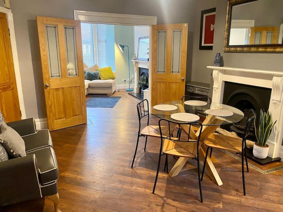 Spacious, Cosy 3 Bedroom House In Preston. Preston  Exteriör bild